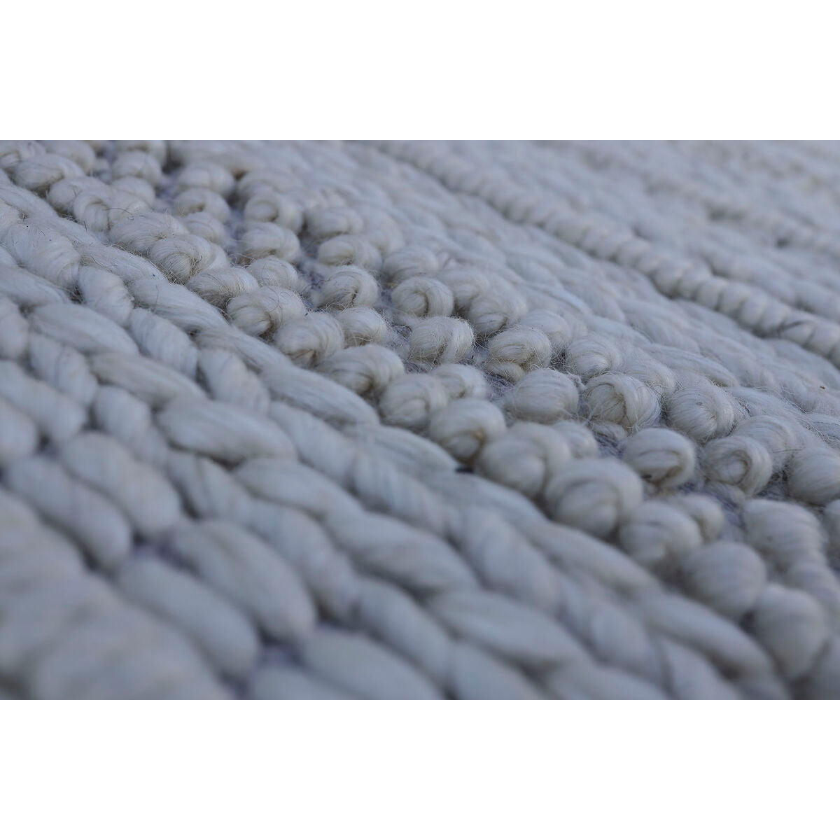 V3H30CFA1DB9D335EA5E206BC743F7E47B3R6736777P2